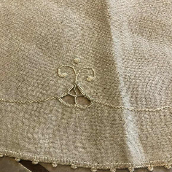 Battenburg Lace Lg Doily Table Topper Linen MCM Farmhouse - Picture 3 of 6